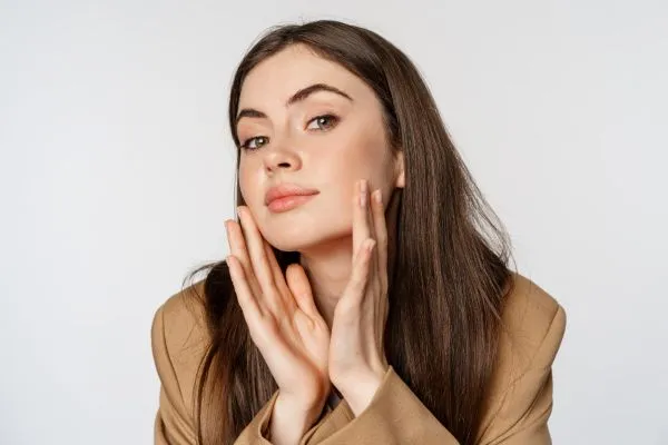Best Non-Surgical Treatments for Sagging Skin and Jawline Definition