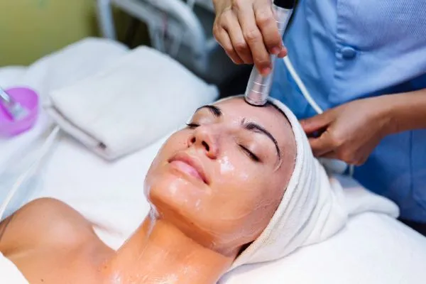 Is Skin Polishing Good for Dull Skin and Enlarged Pores?